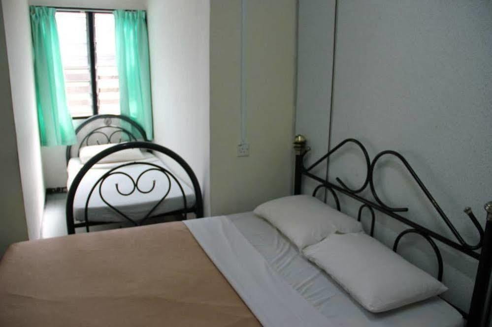 Twin Pines Guest House Cameron Highlands Exteriér fotografie